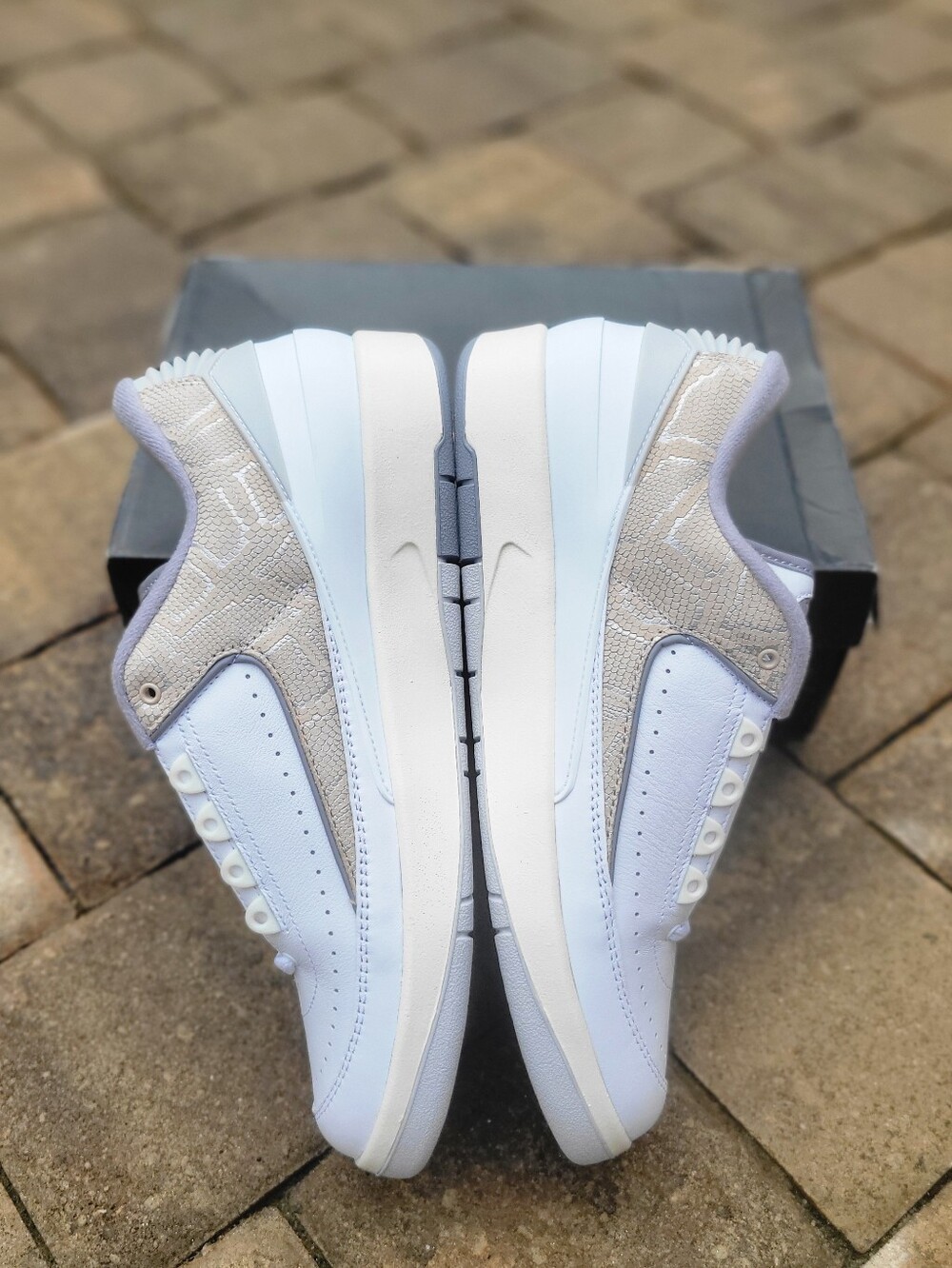 Jordan 2 Retro Low 'Python' - Picture 4 of 9